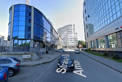 Spațiu comercial, de 316.00 mp, în Central