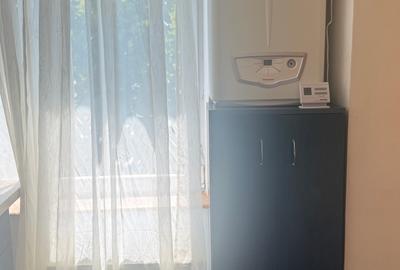 Apartament semidecomandat, Centru – Strada Revoluției, etaj 1 - 11