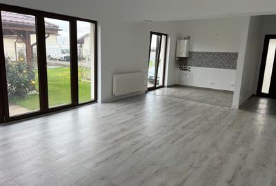 Casa Individuala de inchiriat, 3 cam, 2 bai mobilate, 2 parcari - 12