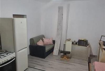 Decomandat 2 Camere / Curte Comuna cu Loc de Parcare / Zona Traian - 10