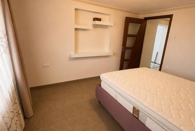 Casa renovata anul trecut  cu 1100 mp de teren in localitatea Les - 11