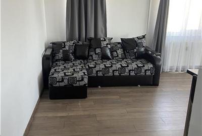 Garsoniera de vanzare , zona Liceul Economic Gara - strada Longinescu , 37 mp , - 1