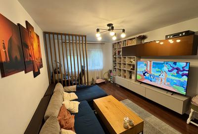 Apartament cu 3 camere decomandat, mobilat în Lăpuș