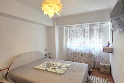 Apartament cu 3 camere decomandat în Titulescu