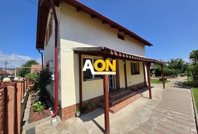 Casa 4 camere + anexe, 636 mp teren, la asfalt, Vințu de Jos - 2
