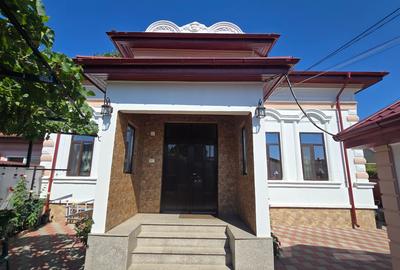 Casa tip conac, de vanzare, central Odobesti - 4