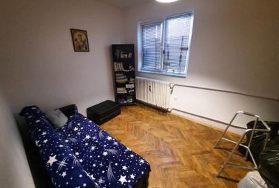 Apartament cu 2 camere nedecomandat, mobilat în Podu Roș