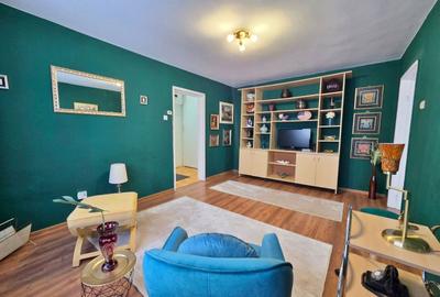 Apartament cu 3 camere semidecomandat, mobilat în Grigorescu