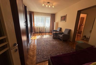 Apartament  cu 3 camere + loc de sevit masa  și Garaj cu Cf zona Pritax - 3