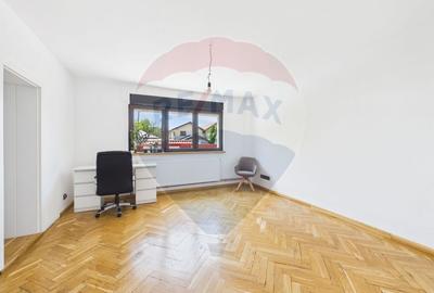 Vila cu Gradina generoasa - Oaza de relaxare in Gruiu - 9