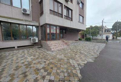 Spațiu comercial , D+P, 256 mp.,trafic intens, parcare proprie - 1