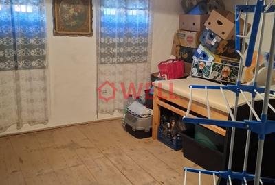 DE VÂNZARE – DOUĂ CASE ÎN SĂRĂȚENI, ÎN APROPIERE DE SOVATA - 5