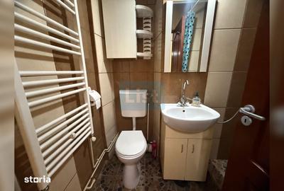 APARTAMENT 3 CAMERE DE VANZARE ,CARTIER CRAIOVITA NOUA -ZONA MATERNA - 7