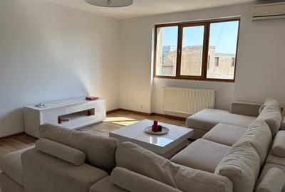 Apartament cu 3 camere decomandat, mobilat în Magheru