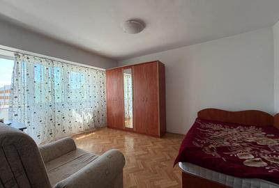 Garsonieră decomandată în Colentina