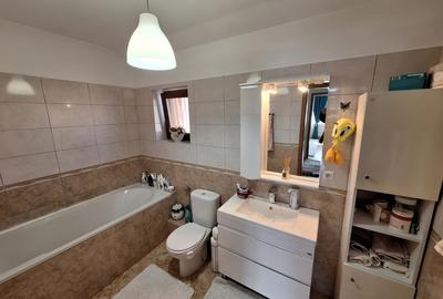 Casă de vânzare, P+1, 3 camere, 2 băi, 110mp, Zona Micești - 7