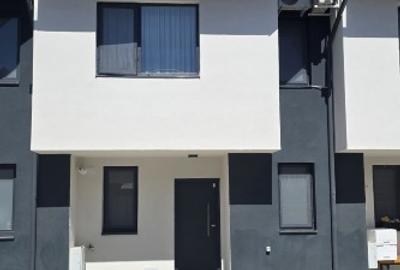Casă cu 3 camere în Central