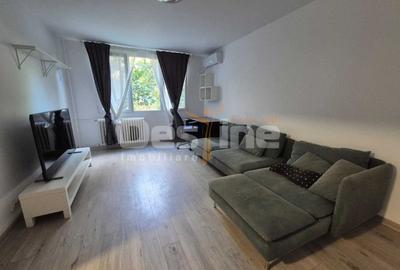 Apartament cu 4 camere decomandat, mobilat în Politehnica