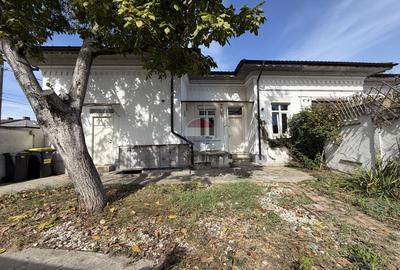Parte de casă cu 3 camere, curte proprie și teren – Str. Ion Baiulescu - 1