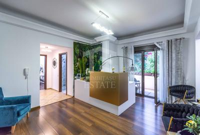 Apartament cu 5 camere semidecomandat în Arcul de Triumf