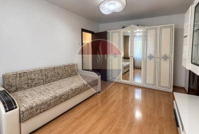 Apartament cu 2 camere de închiriat în zona Electroprecizia