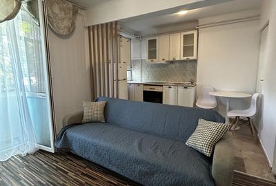 Apartament cu 2 camere decomandat, mobilat în Central