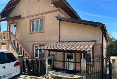 Duplex cu 4 camere în Diaconești