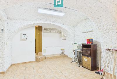 Spațiu comercial  de 29 mp cu vad ultracentral - 3