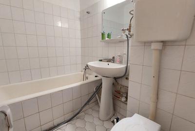 TITAN, Piata Minis, bloc caramida, reabilitat, 2/4, Barajul Bistritei - 7