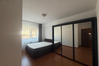 Apartament 3 camere zona Sisesti // Centrala proprie // 2 bai - 3