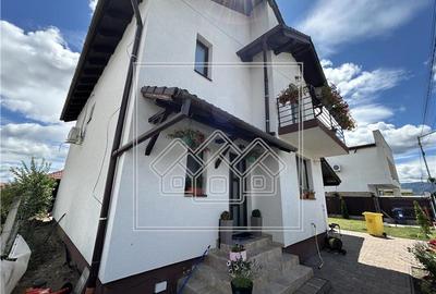 Casa individuala, 120 mp utili + 750 mp teren - mobilata, utilata - - 9