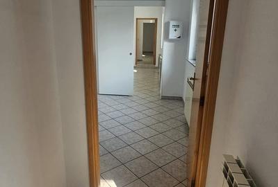Carol Knappe | Casă Renovată | 5 Camere | Ideală pentru Birouri - 14