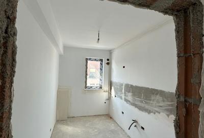 Apartament de 2 camere cu terasa zona de Nord/Aviatiei/Comision 0 - 9