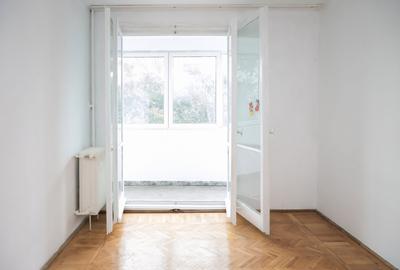 De vanzare 2 camere Titan | Etaj 3 | metrou Costin Georgian |  COMISION 0% - 14
