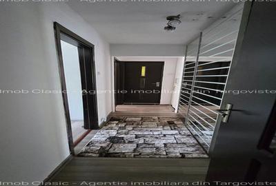 ETAJ 1,Micro  3 Târgoviște,  vânzare apartament 3camere - 4