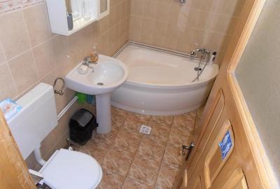 Vila P+M Busteni 9.7 Booking, 5 dormitoare, fosa septica, centrala, curte, garaj - 12