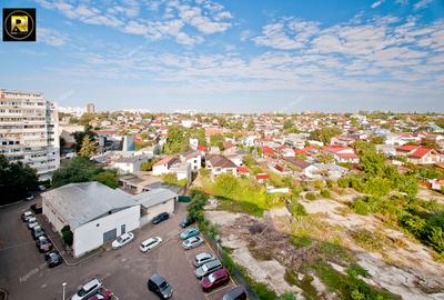 Apartament cu 2 camere decomandat în Mazepa 1