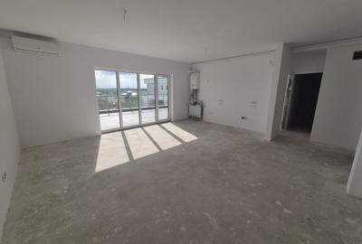 Apartament penthouse 4 camere, teresa 61 mp, Arad, comision 0 - 4