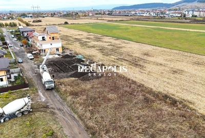 VÂND TEREN 600 MP LA INTRARE ÎN SÂNPETRU, LÂNGĂ NOUL MALL - 3