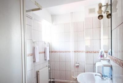 Vila/Hotel/Pensiune , parcare , Busteni , Sinaia - 12