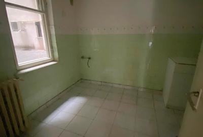 Apartament 3 camere decomandate - Etaj 1 - 65mp plus 2 balcoane! - 4