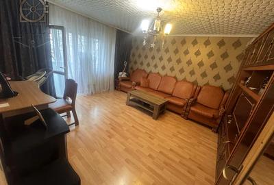 Apartament cu 3 camere decomandat, mobilat în Sebastian