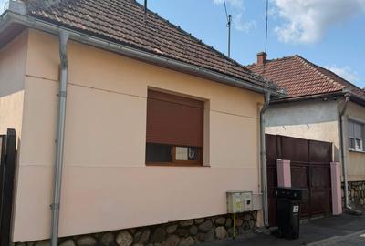 Casă individuală de vânzare în cartierul Lazaret – gata de mutare! - 1