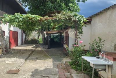 Casă individuala cu vedere catre muntii Postavaru de inchiriat - 13
