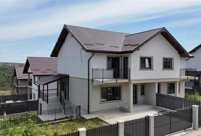 Duplex cu 4 camere în Valea Lupului
