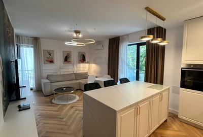 Apartament cu 2 camere semidecomandat, mobilat în Pipera