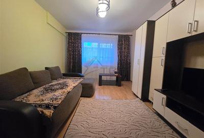 Apartament cu 3 camere decomandat în Frumoasa