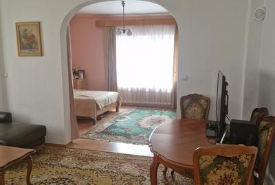 Casa vânzare zona str Lupeni - 1