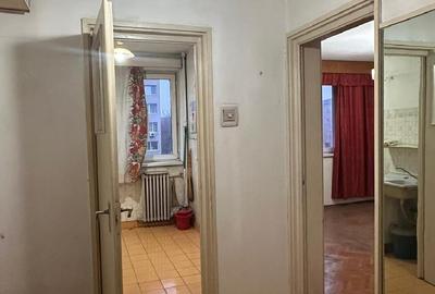 Apartament 3 camere- 62 mp-Calea Grivitei/Basarab- Sector 1 - 5