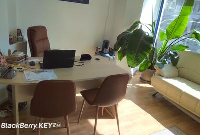Birou, 20 mp în Ultracentral
